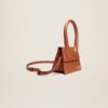 Jacquemus Le Chiquito moyen  Signature handbag.