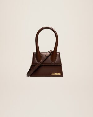 23E213BA002-3100-852_1_main.jpg Jacquemus Le Chiquito moyen Signature handbag.