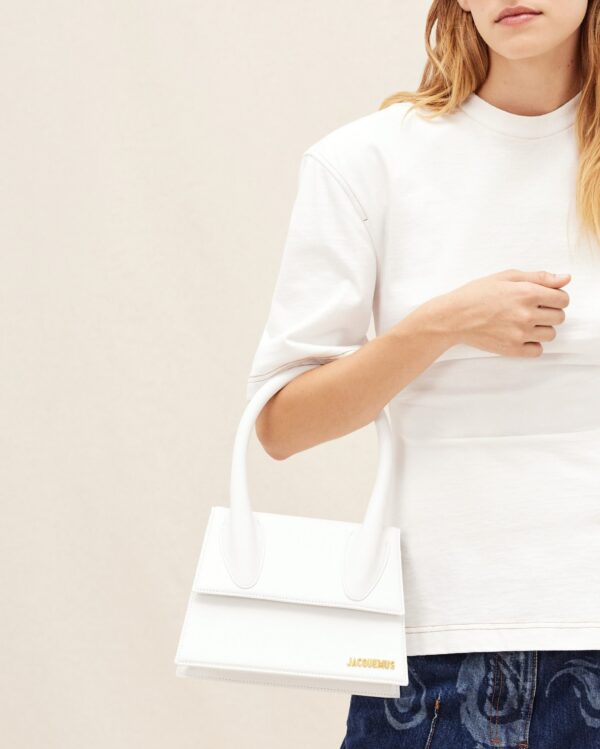 23E213BA003-3000-100_10-scaled-1.jpg Jacquemus Le grand Chiquito Large leather handbag.