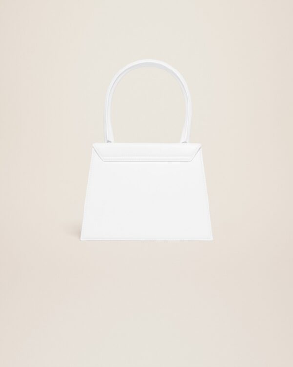 23E213BA003-3000-100_12.jpg Jacquemus Le grand Chiquito Large leather handbag.