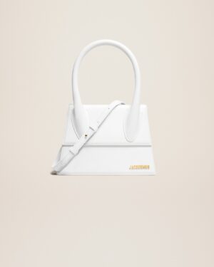 23E213BA003-3000-100_1_main.jpg Jacquemus Le grand Chiquito Large leather handbag.