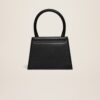 23E213BA003-3000-990_12.jpg Jacquemus Le grand Chiquito Large leather handbag.