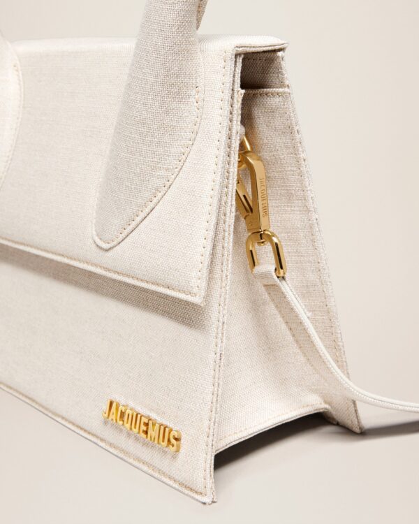 23E213BA003-3071-140_13.jpg Jacquemus Le grand Chiquito Large signature handbag.