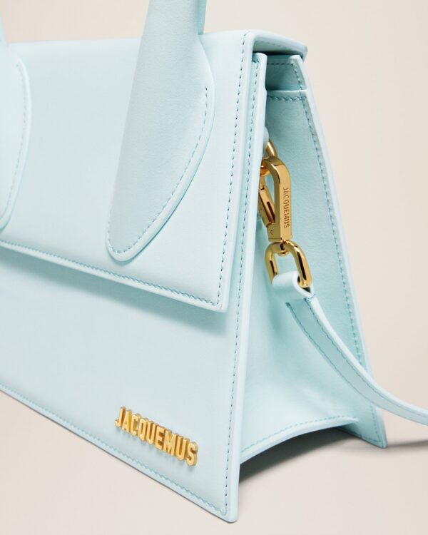 23E213BA003-3088-310_13.jpg Jacquemus Le grand Chiquito Large signature handbag.