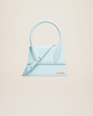 23E213BA003-3088-310_1_main.jpg Jacquemus Le grand Chiquito Large signature handbag.