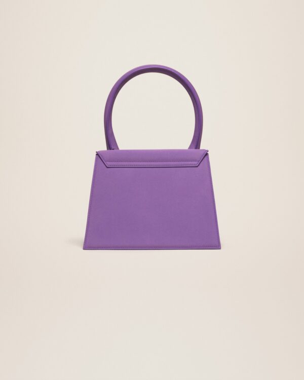 23E213BA003-3088-651_12.jpg Jacquemus Le grand Chiquito Large signature handbag.