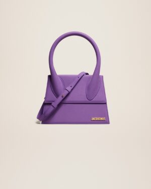 23E213BA003-3088-651_1_main.jpg Jacquemus Le grand Chiquito Large signature handbag.
