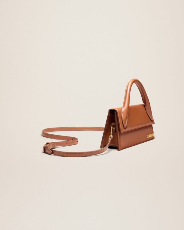 23E213BA004-3072-810_11.jpg Jacquemus Le Chiquito long Long signature handbag.