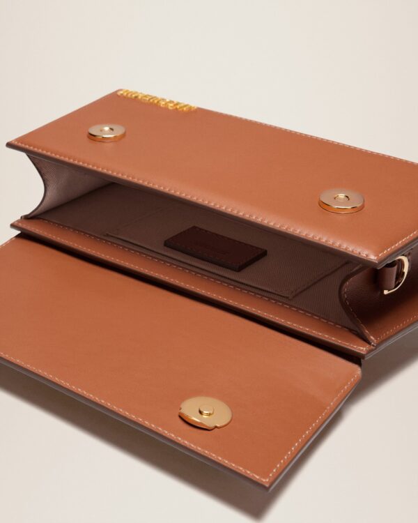 23E213BA004-3072-810_14.jpg Jacquemus Le Chiquito long Long signature handbag.