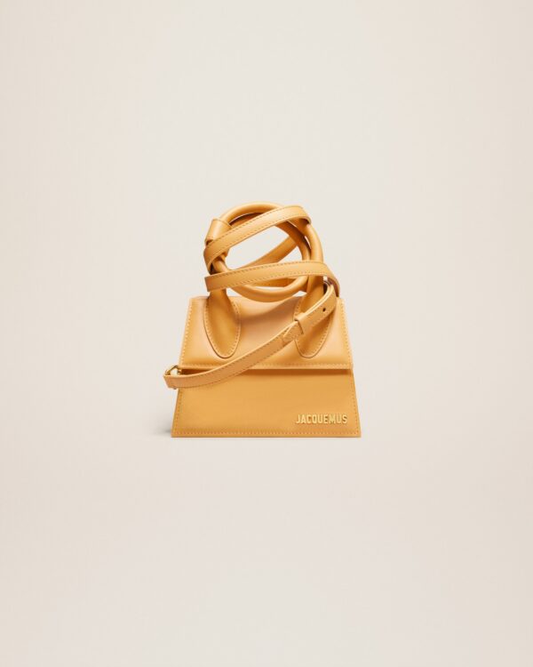 23E213BA005-3060-290_15.jpg Jacquemus Le Chiquito Noeud Coiled handbag.