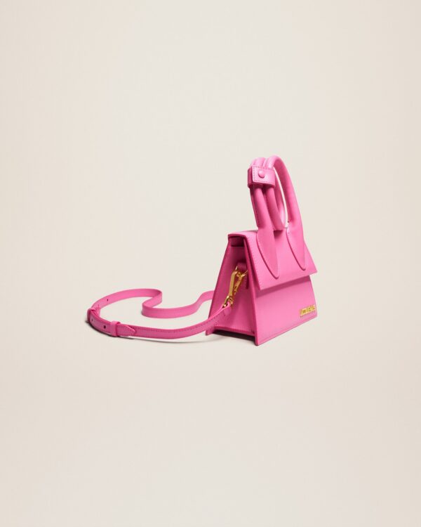 23E213BA005-3060-430_11.jpg Jacquemus Le Chiquito Noeud Coiled handbag.