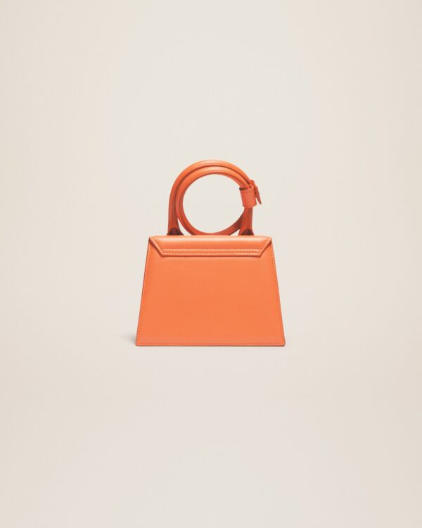 23E213BA005-3060-750_12.jpg Jacquemus Le Chiquito Noeud Coiled handbag.