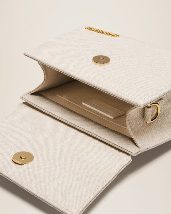 23E213BA005-3071-140_14.jpg Jacquemus Le Chiquito Noeud Coiled handbag.