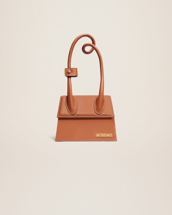 23E213BA005-3072-810_1_main.jpg Jacquemus Le Chiquito Noeud Coiled handbag.