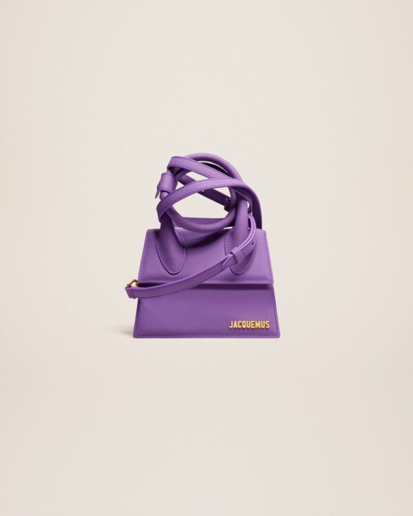 23E213BA005-3088-651_13_9ead77d8-f2c5-423d-b9f8-61be9def3e46.jpg Jacquemus Le Chiquito Noeud Coiled handbag.