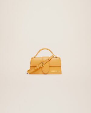 23E213BA006-3060-290_1_main.jpg Jacquemus Le Bambino Small flap bag.
