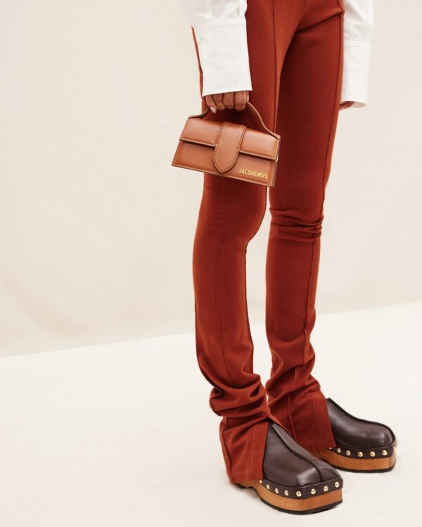 23E213BA006-3072-811_10-scaled-1.jpg Jacquemus Le Bambino Small flap bag.