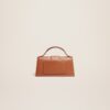 23E213BA006-3072-811_12.jpg Jacquemus Le Bambino Small flap bag.