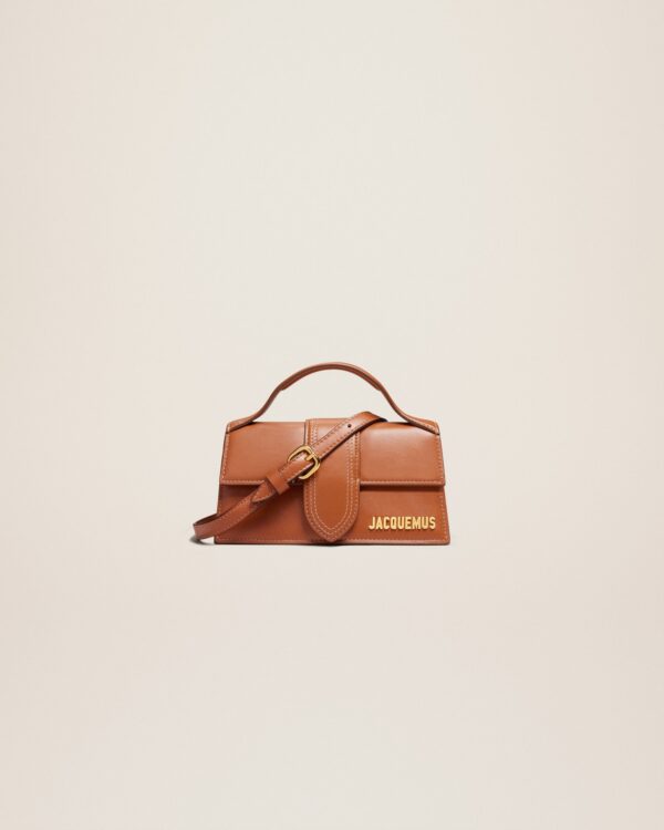 23E213BA006-3072-811_1_main.jpg Jacquemus Le Bambino Small flap bag.
