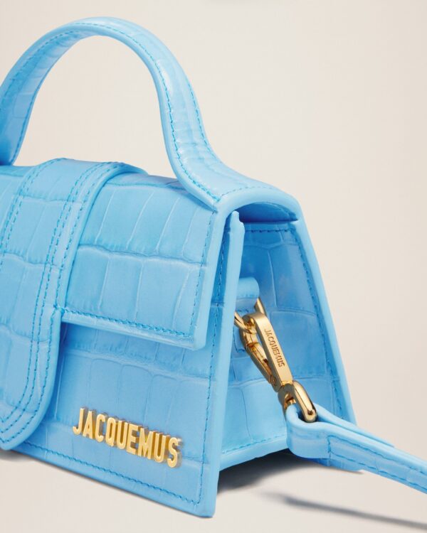 23E213BA006-3101-336_13.jpg Jacquemus Le Bambino Small flap bag.
