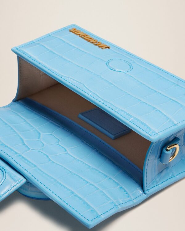 23E213BA006-3101-336_14.jpg Jacquemus Le Bambino Small flap bag.