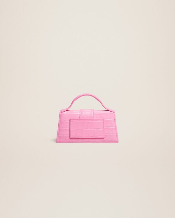 23E213BA006-3101-435_12.jpg Jacquemus Le Bambino Small flap bag.