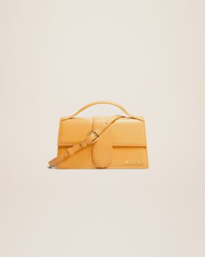 23E213BA007-3060-290_1_main.jpg Jacquemus Le grand Bambino Crossbody flap bag.