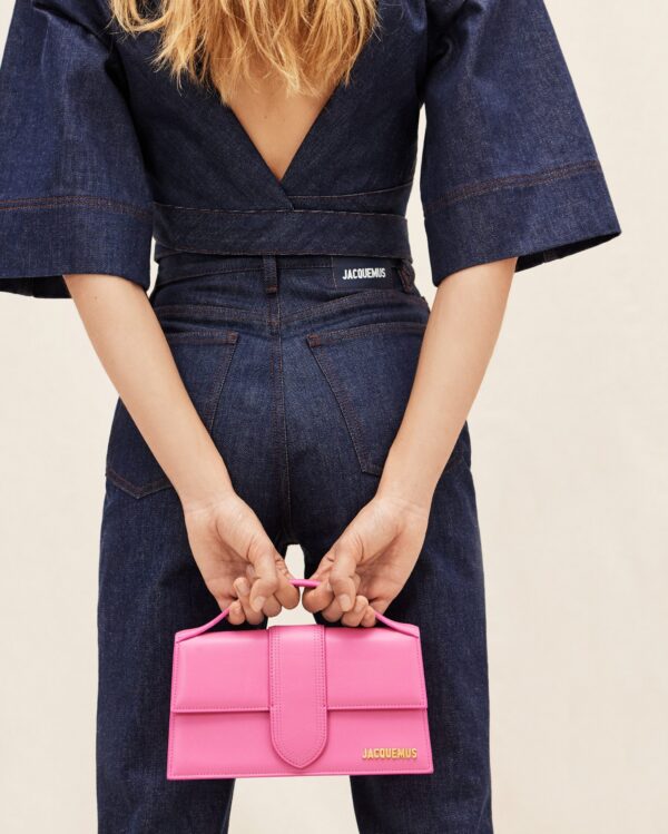 23E213BA007-3060-431_10-scaled-1.jpg Jacquemus Le grand Bambino Crossbody flap bag.