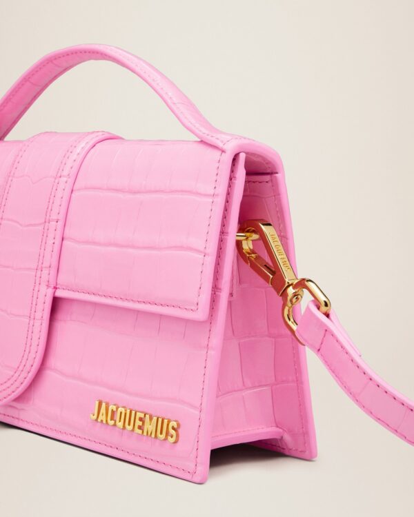 23E213BA007-3101-435_13.jpg Jacquemus Le grand Bambino Crossbody flap bag.