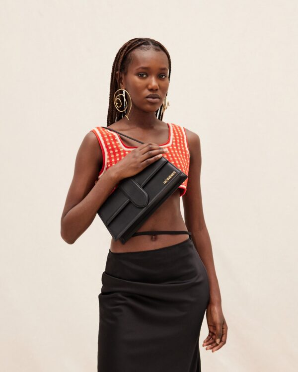23E221BA013-3060-990_10-scaled-1.jpg Jacquemus Le Bambino long Long flap bag.