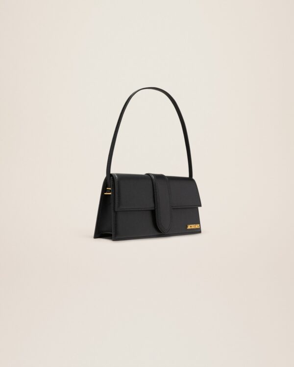 23E221BA013-3060-990_11.jpg Jacquemus Le Bambino long Long flap bag.