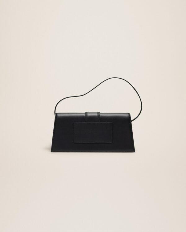 23E221BA013-3060-990_12.jpg Jacquemus Le Bambino long Long flap bag.