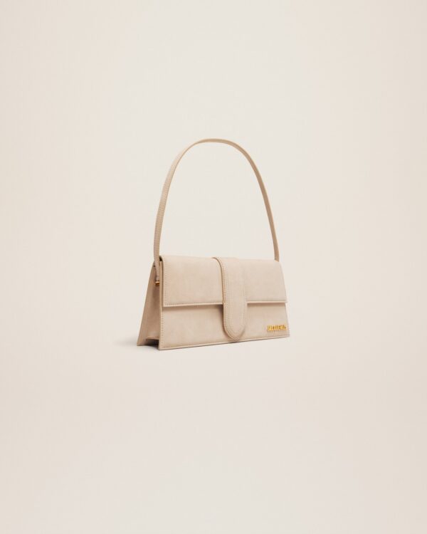 23E221BA013-3066-181_11.jpg Jacquemus Le Bambino long Long flap bag.
