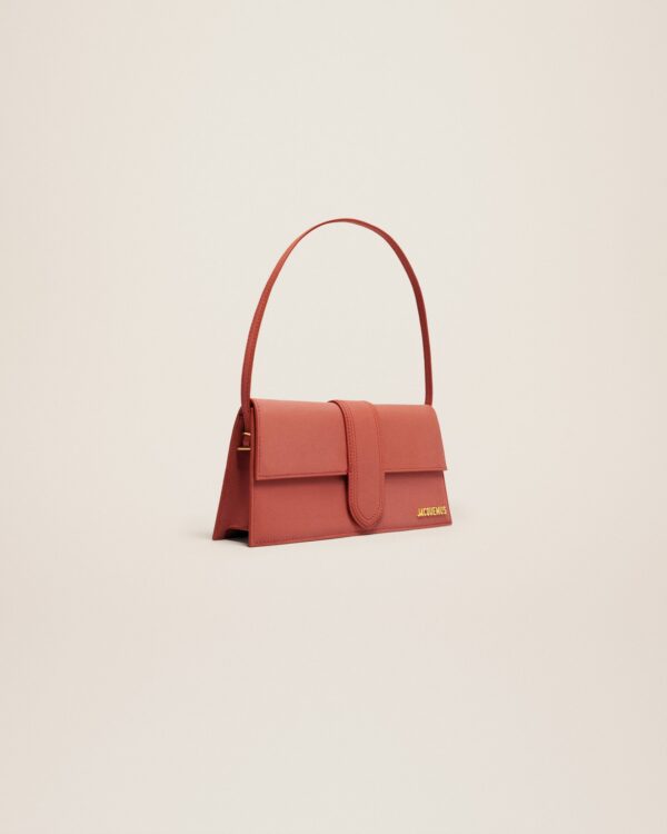 23E221BA013-3088-480_11.jpg Jacquemus Le Bambino long Long flap bag.