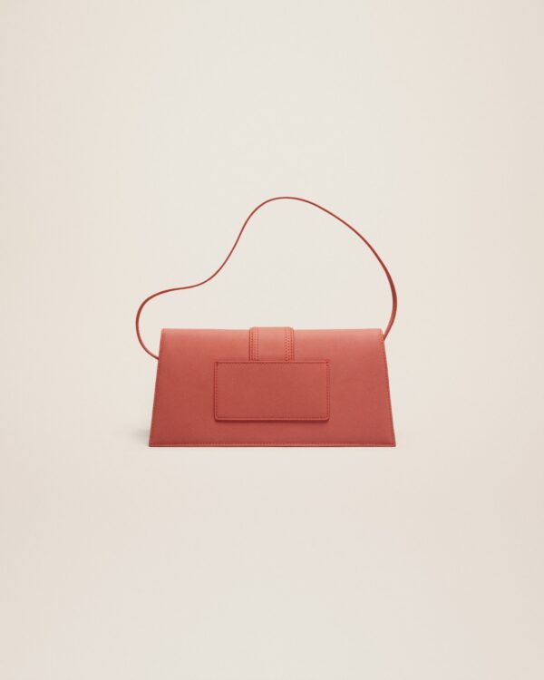 23E221BA013-3088-480_12.jpg Jacquemus Le Bambino long Long flap bag.