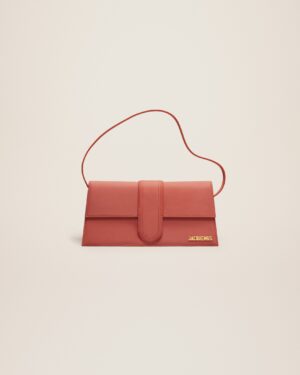 23E221BA013-3088-480_1_main.jpg Jacquemus Le Bambino long Long flap bag.
