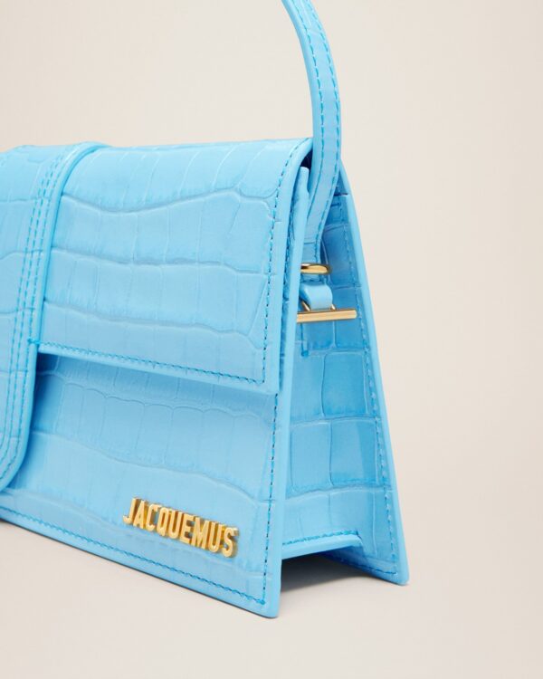 23E221BA013-3101-336_13.jpg Jacquemus Le Bambino long Long flap bag.