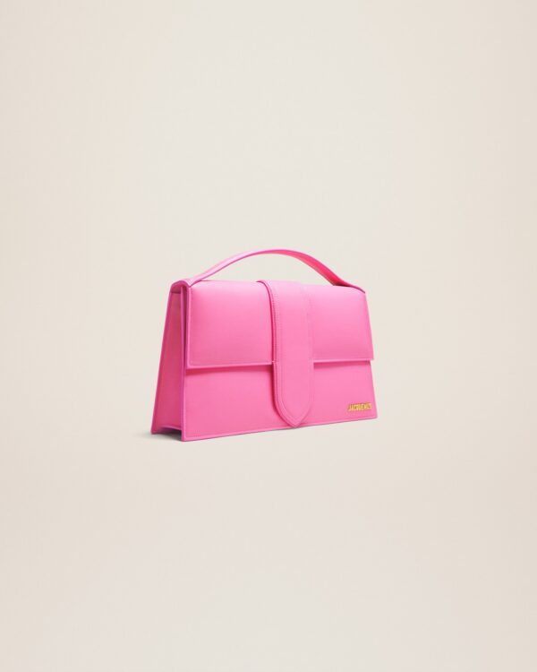 23E221BA014-3060-430_11.jpg Jacquemus Le Bambinou Flap bag.