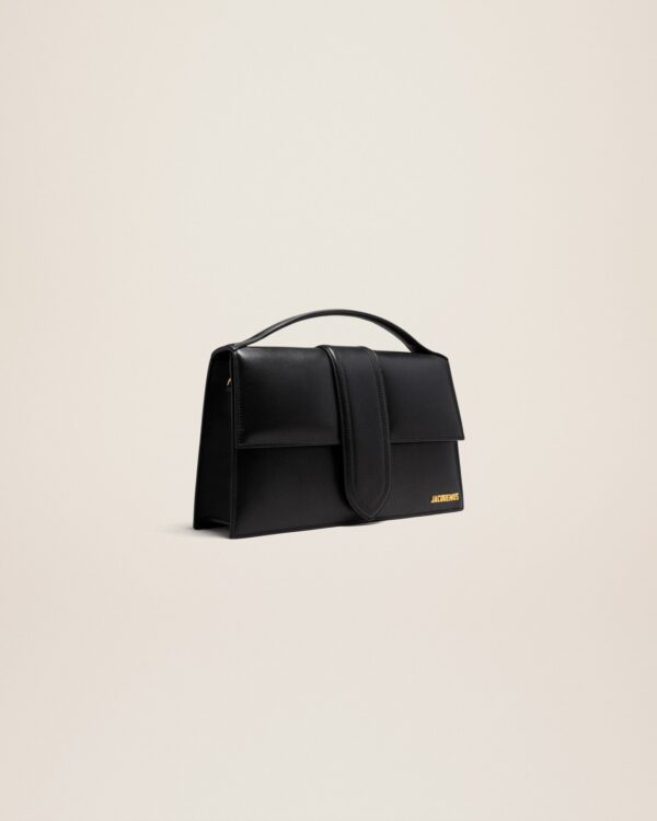 23E221BA014-3060-990_11.jpg Jacquemus Le Bambinou Flap bag.