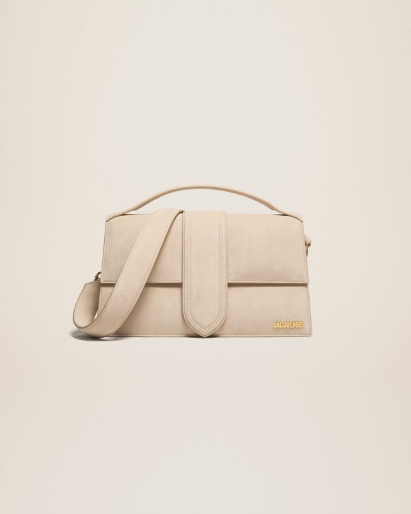 23E221BA014-3066-180_1_main.jpg Jacquemus Le Bambinou Flap bag.