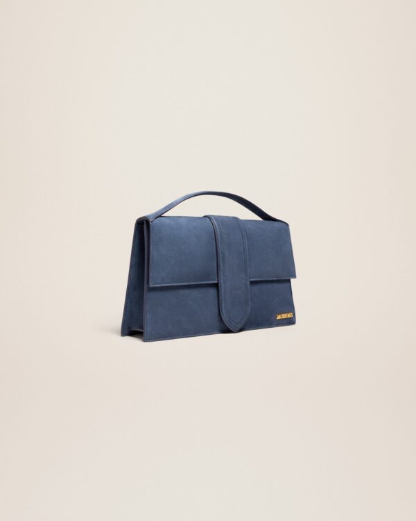 23E221BA014-3066-390_11.jpg Jacquemus Le Bambinou Flap bag.