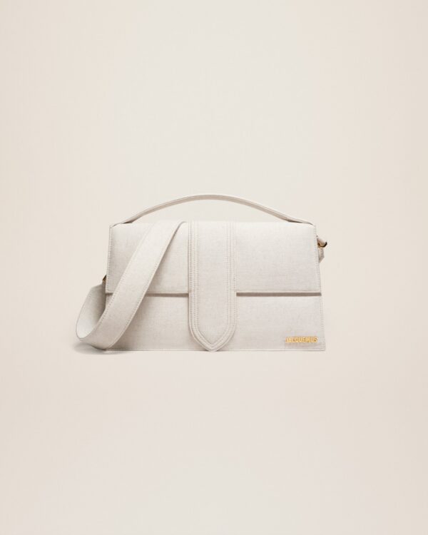 23E221BA014-3071-140_1_main.jpg Jacquemus Le Bambinou Flap bag.