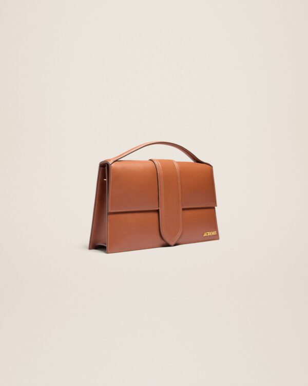 23E221BA014-3072-810_11.jpg Jacquemus Le Bambinou Flap bag.
