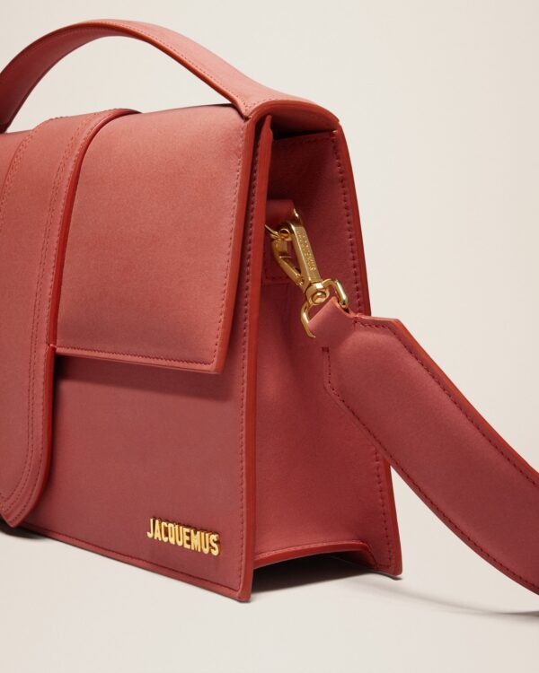 23E221BA014-3088-480_13.jpg Jacquemus Le Bambinou Flap bag