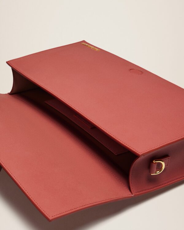23E221BA014-3088-480_14.jpg Jacquemus Le Bambinou Flap bag