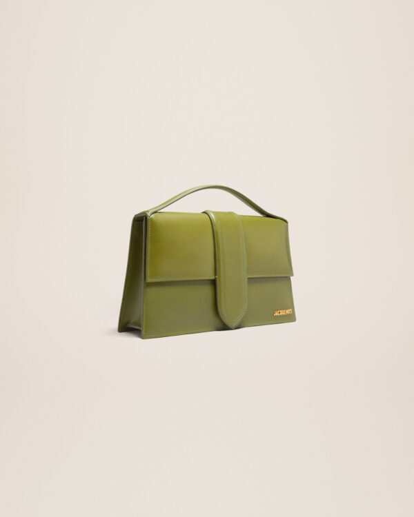 23E221BA014-3100-560_11.jpg Jacquemus Le Bambinou Flap bag.
