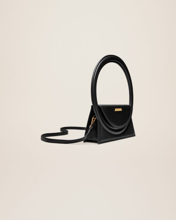 23E221BA015-3060-990_11.jpg Jacquemus Le sac Rond Circle purse.