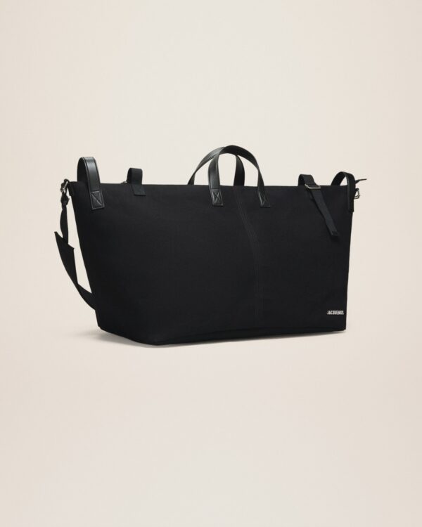 23E225BA023-3029-990_12.jpg Jacquemus Le sac à linge Weekender bag.