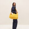 23E225BA023-3105-290_10-scaled-1.jpg Jacquemus Le sac à linge Wicker flap bag