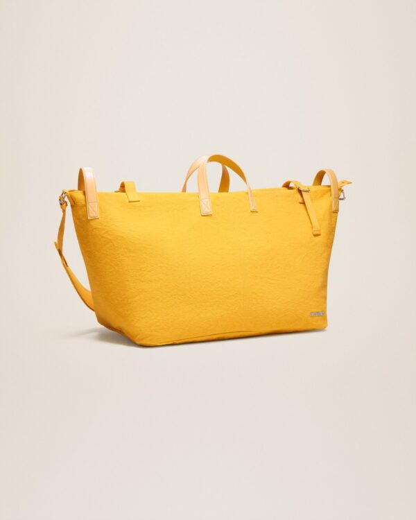 23E225BA023-3105-290_11.jpg Jacquemus Le sac à linge Wicker flap bag
